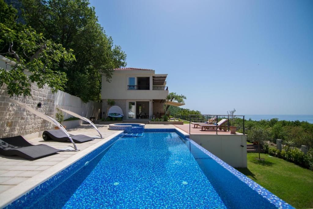 Виллы Luxury Villa Crystal Blue Свети-Стефан-144