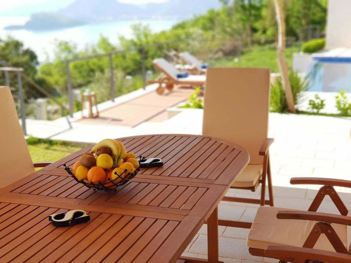 Виллы Luxury Villa Crystal Blue Свети-Стефан-23