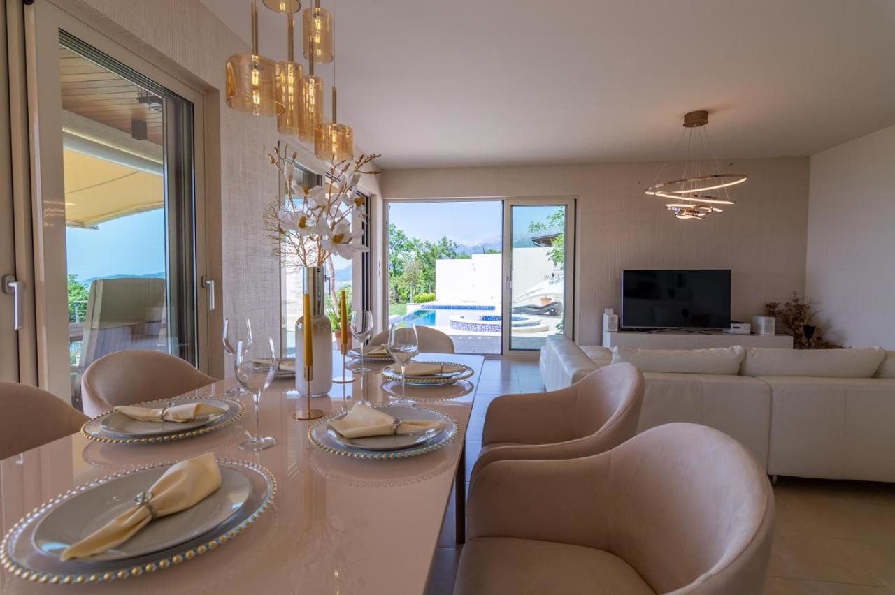 Виллы Luxury Villa Crystal Blue Свети-Стефан-26