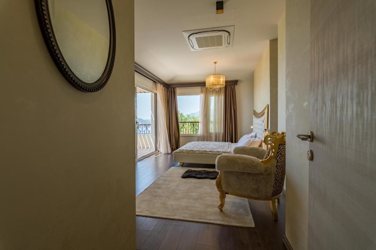 Виллы Luxury Villa Crystal Blue Свети-Стефан-28