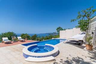 Виллы Luxury Villa Crystal Blue Свети-Стефан Вилла с собственным бассейном-135