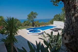 Виллы Luxury Villa Crystal Blue Свети-Стефан Вилла с собственным бассейном-47