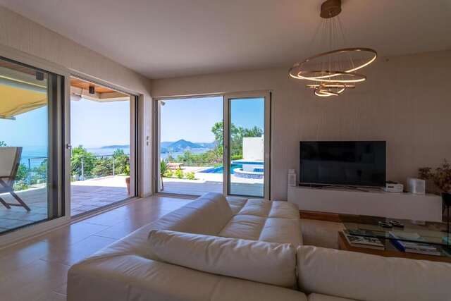 Виллы Luxury Villa Crystal Blue Свети-Стефан-103