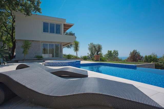 Виллы Luxury Villa Crystal Blue Свети-Стефан-71