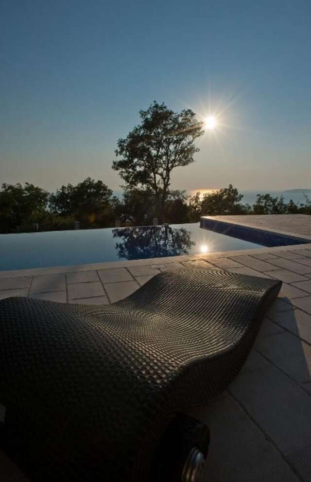 Виллы Luxury Villa Crystal Blue Свети-Стефан-74